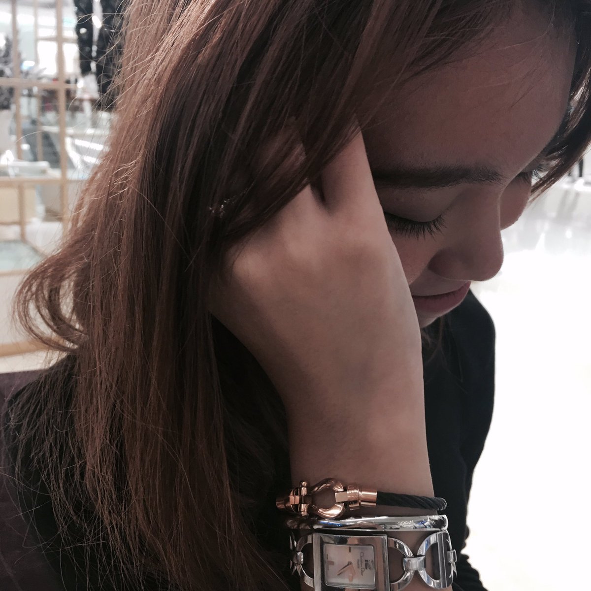 prelittlethings's tweet photo. เพิ่มลุคการแต่งตัวเรียบๆให้ดูมีอะไรด้วยกำไลข้อมือเก๋ๆใส่ mixได้หลายแบบเลยยย💍✨💗
สอบถามDMได้เลยน้าาา😚🌥 https://t.co/s34XfLBYhu