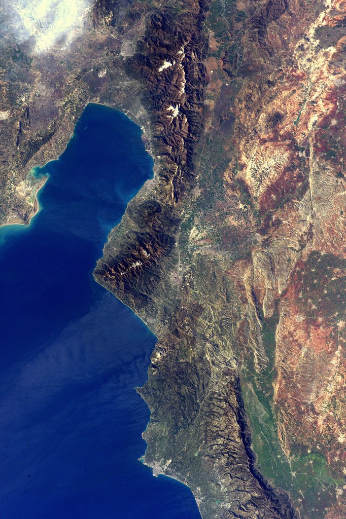 Les côtes de la Syrie. Dire qu’un paysage si beau est le théâtre de tant d’atrocités flic.kr/p/TJkgL6 #proxima