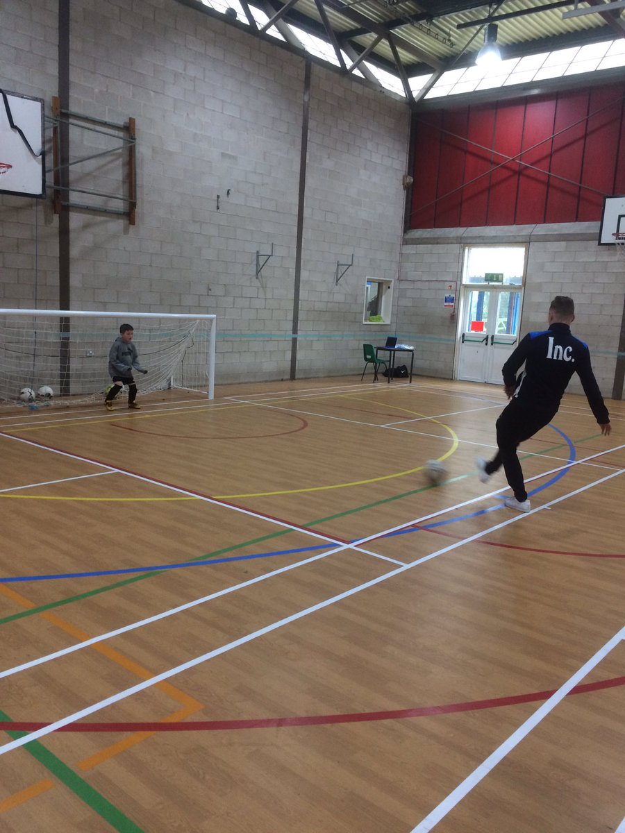 CUCoachRogan's tweet photo. Huge thank you to @DavidGregaz and @GeorgeMaris_ for coming to visit us today at Bottisham Soccer School! https://t.co/nLYMmkSqzK