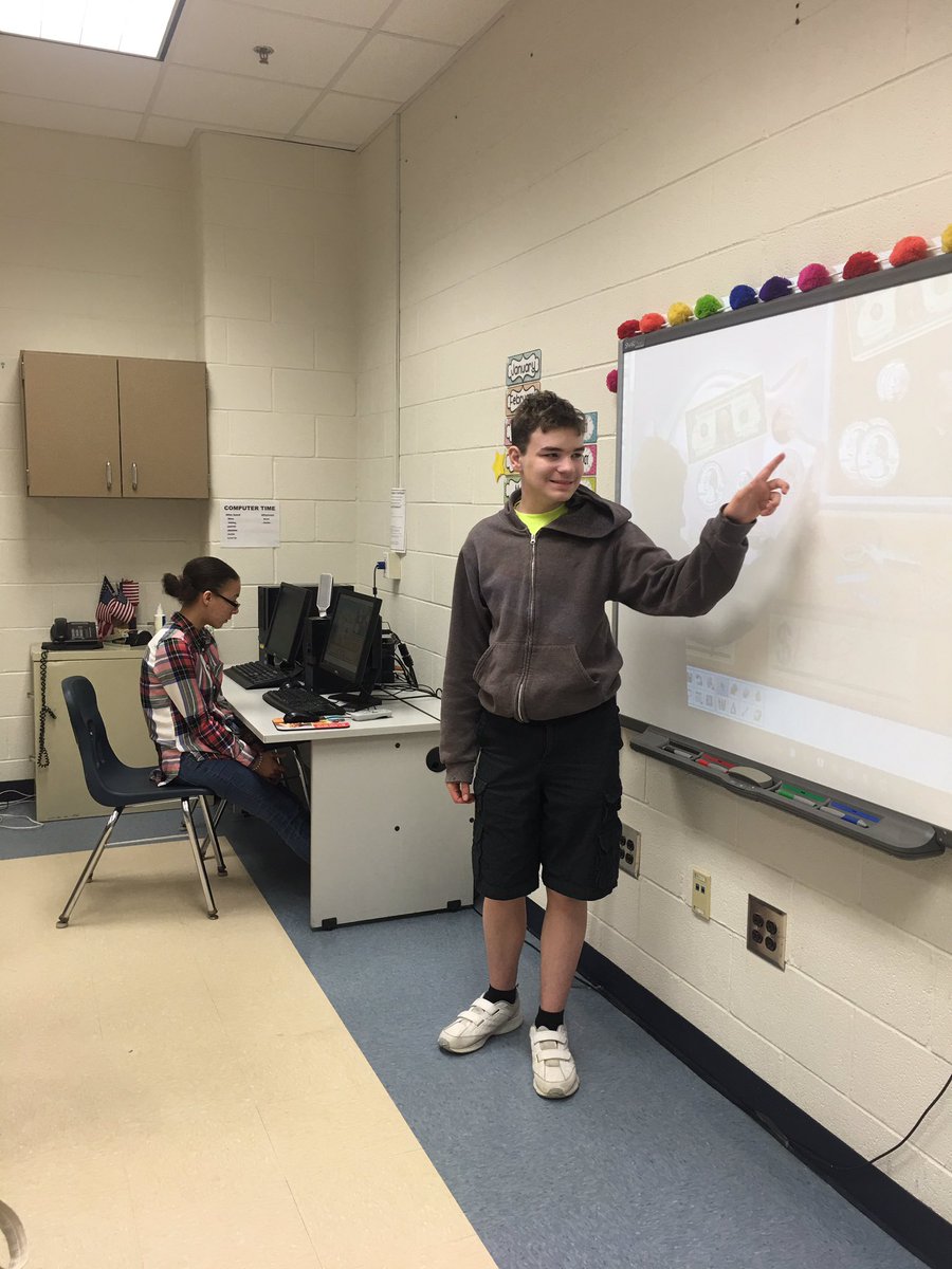 MadsenStacie's tweet photo. Ashley teaching calendar skills. #empower #fcstweets #louisburghsfcs #studentscanteach https://t.co/tMfARyLm2H