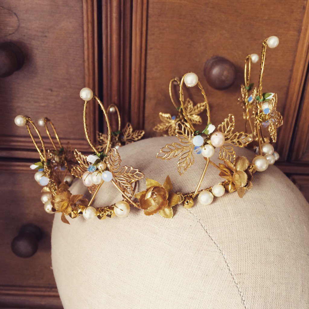 A crown fit for Titania...#fairy #wedding #bride