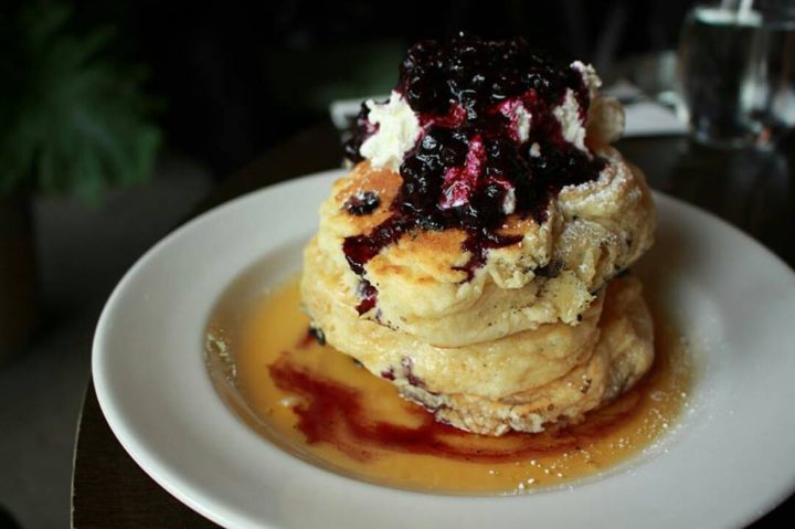 These are the best places for pancakes! bit.ly/2nUfSny You know what we are doing today! #FoodTO #Toronto