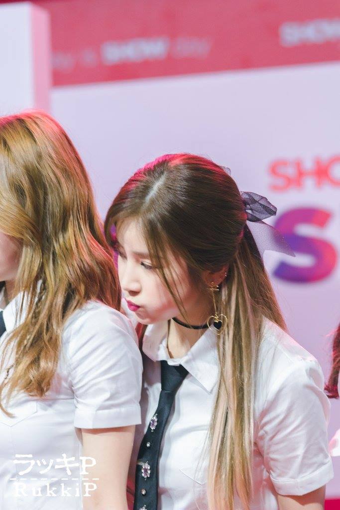RukkiQ's tweet photo. SHOW DC GRAND OPENING WEEK SUMMER FEDT 2017
#SHOWDC #APINK
#RukkiP
https://t.co/ZgrZQR5DbU https://t.co/I3bFJ9kFdg