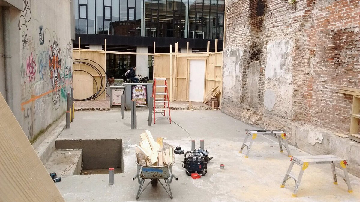 Fundering is gestort op hoek Damsterdiep/Nieuweweg in <a href="/gem_groningen/">Gemeente Groningen</a>! Ingang parkeergarage krijgt #optopping met 11 starterswoningen