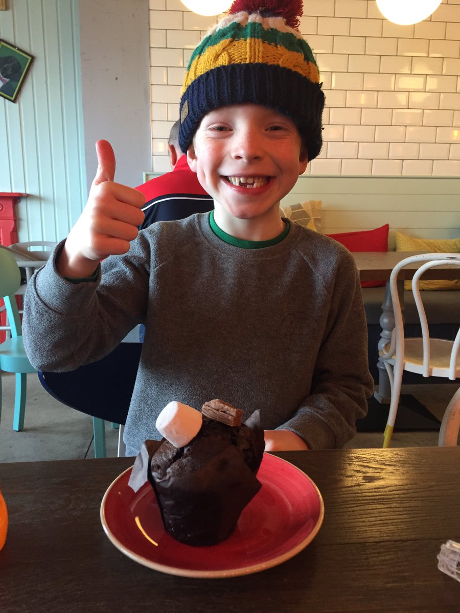 stephenblevins9's tweet photo. Blustery adventure walk followed by Triple chocolate muffin! #LadsTour #DayTwo https://t.co/DljbKAVTUk