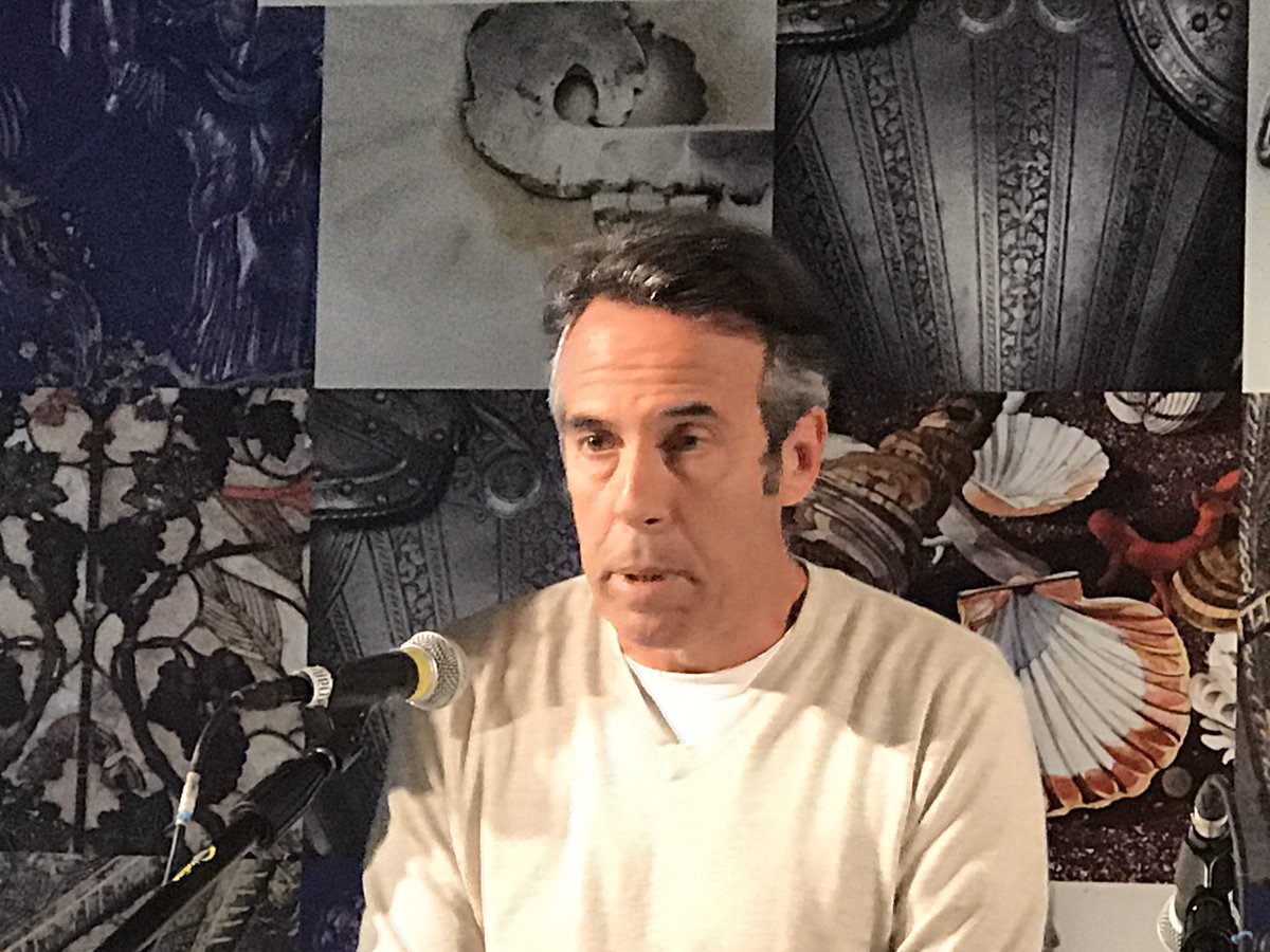 MarieClaire_it's tweet photo. "La moda è creatività e si ispira a qualcosa di bello che esiste" Stefano Beraldo ad @OVSofficial presentazione #ArtsOfItaly a #PalazzoPitti https://t.co/wOvothj5uW