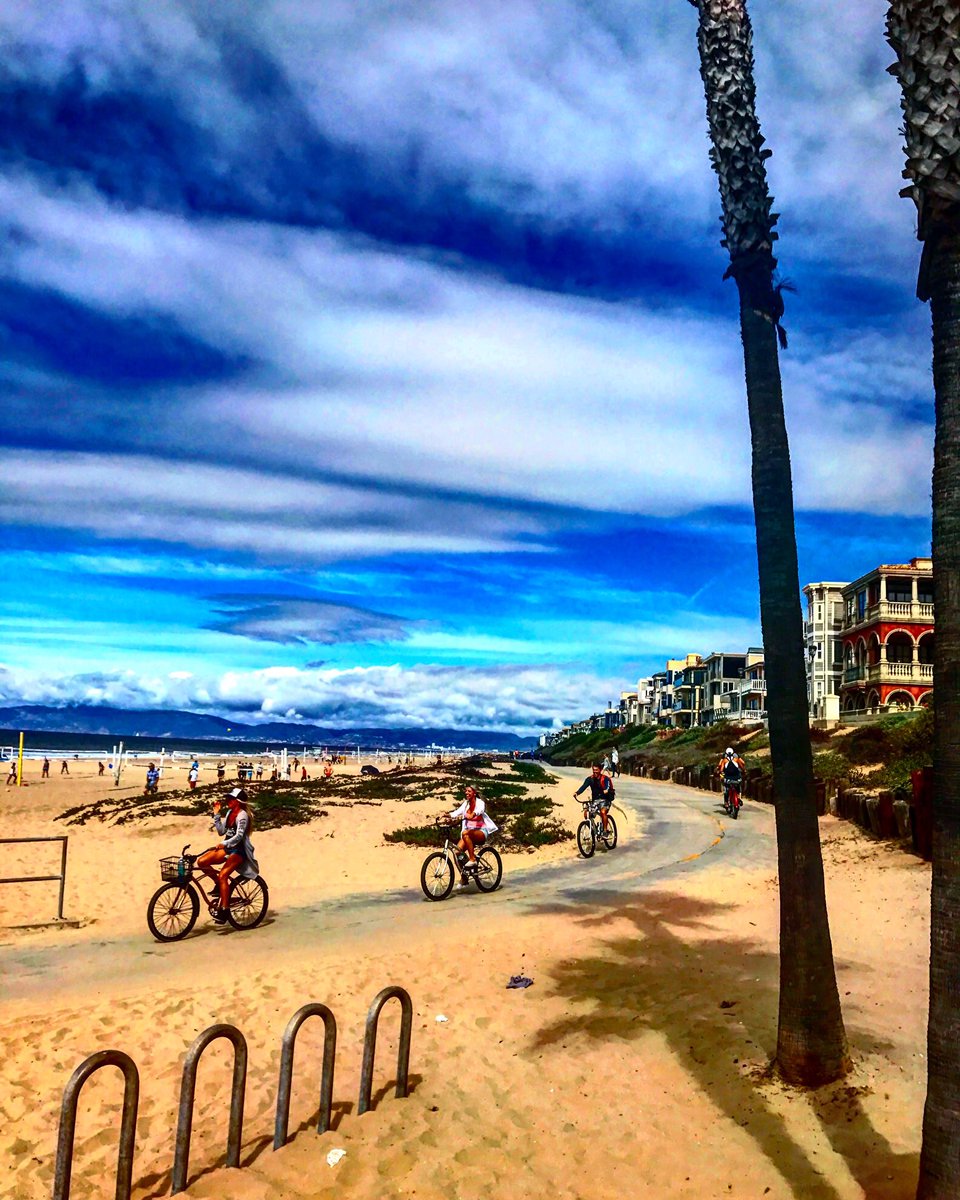 Aphoto_scape's tweet photo. #manhattanbeach #boardwalk #photography #fitness https://t.co/XsAkHL6nuG