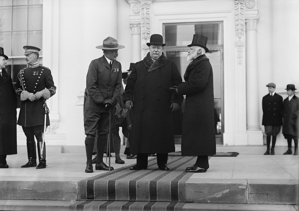 This is What William Howard Taft and Archibald Butt Looked Like  on 2/3/1912 