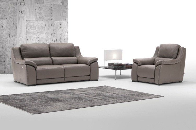 LeesFurnishers's tweet photo. Meet 'Degano' - a stunning collection of leather sofas we have on display. Fixed, reclining and corner models https://t.co/vwBekIq8Yi https://t.co/MLzDaOfBrH