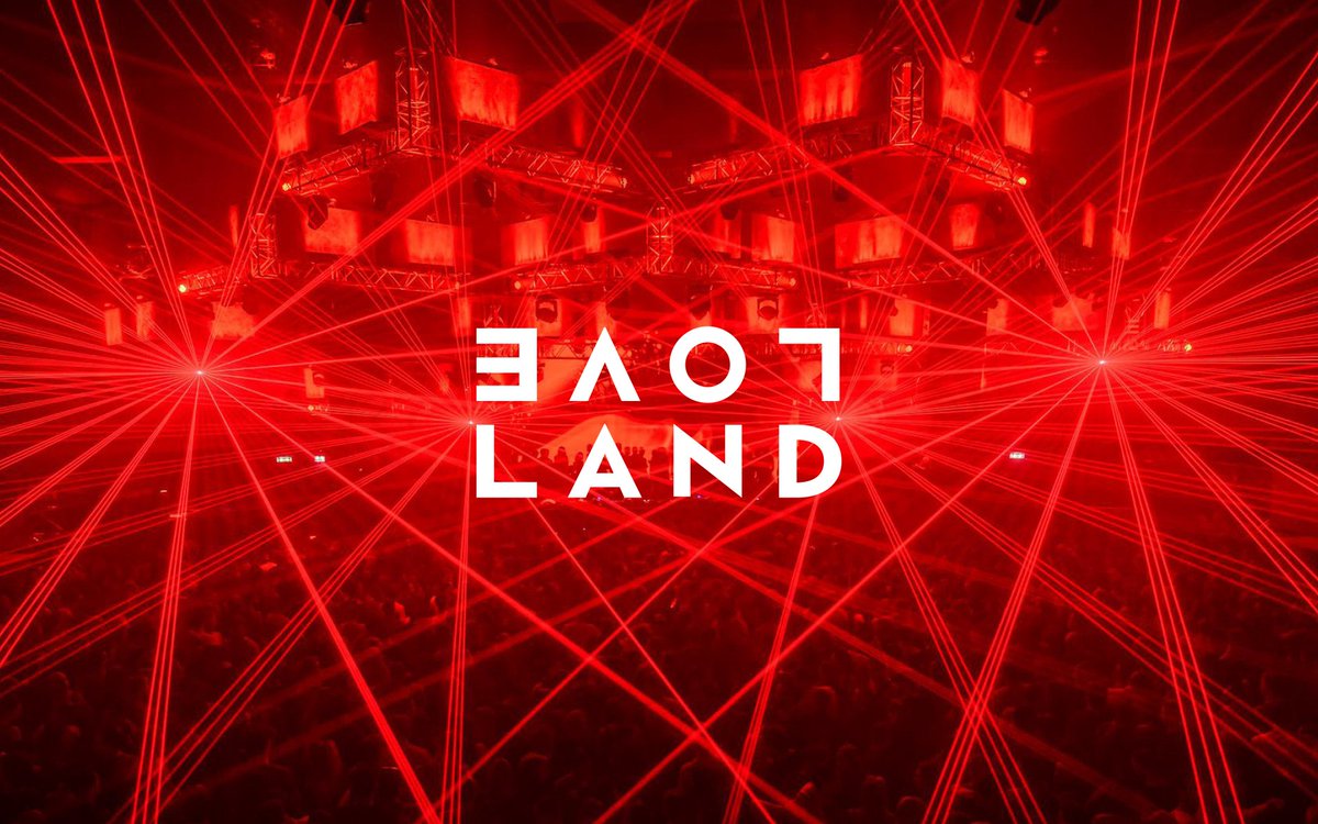 Dance, butterfly, dance! 🦋 Check out our assembled Loveland work on koeweidenpostma.com/portfolio/love…