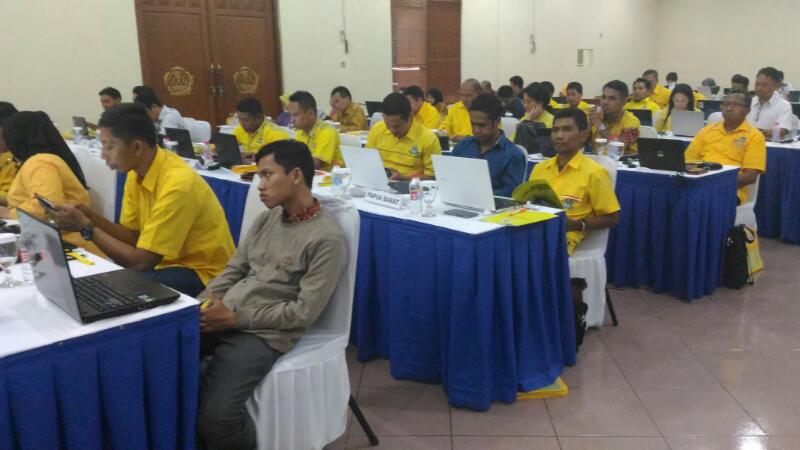 DPP_Golkar's tweet photo. Hari ini (12/4), Bid Kaderisasi&amp;Keanggotaan DPP Partai Golkar gelar pelatihan Sistem Database Keanggotaan&amp;Pendataan Online KTA di PKBI, Jkt https://t.co/NljWaicmyS