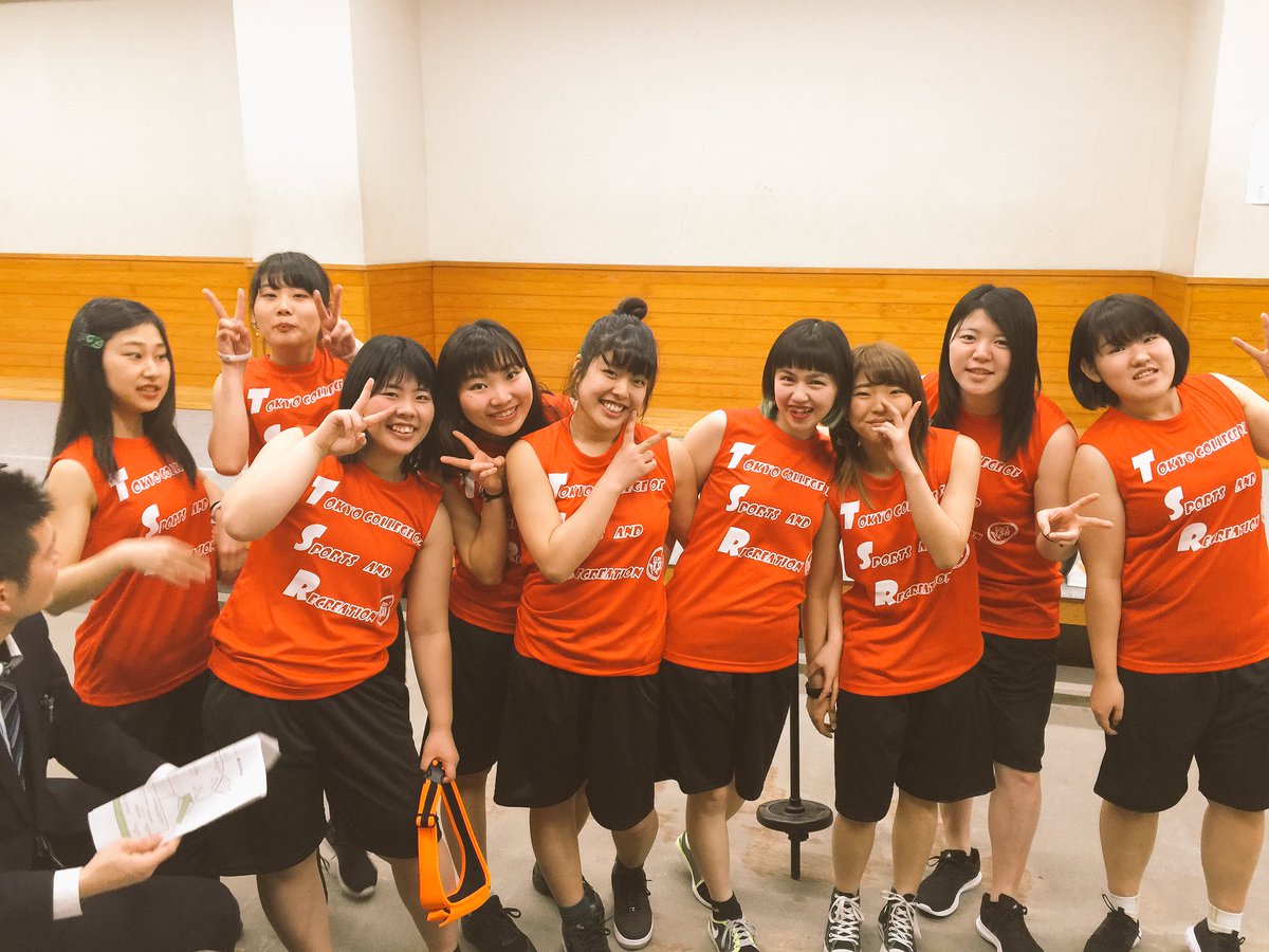 東京スポーツ レクリエーション 専門学校 明日の入学式は 姉妹校も合わせると五千人以上ご参加の式典となります 私達は全力で最高のお祝いをしますよ 東京スポーツレクリエーション専門学校 こども保育スポーツ科 インストラクター科