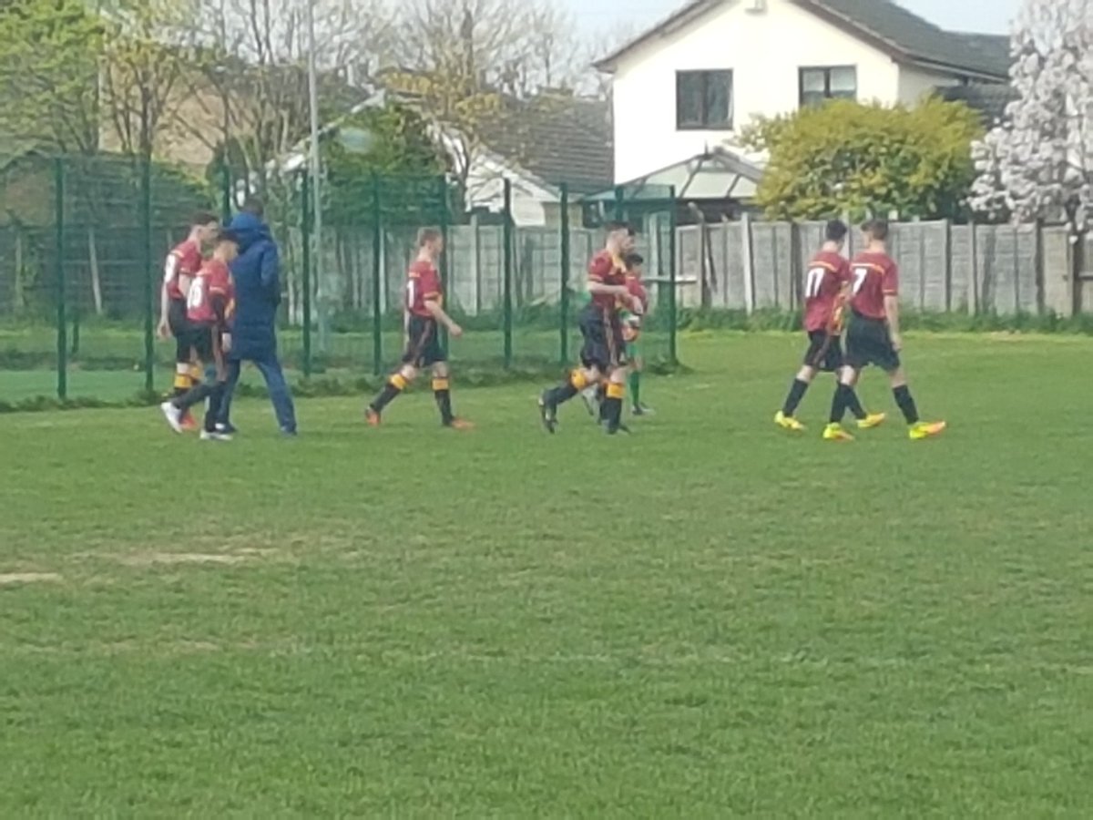 Phill_Horsfall's tweet image. @KingCrossJrsFC @BCAFC_FITC great to see Macca, Josh, Lee, Billy and the rest of the lads having a run out today. #proud