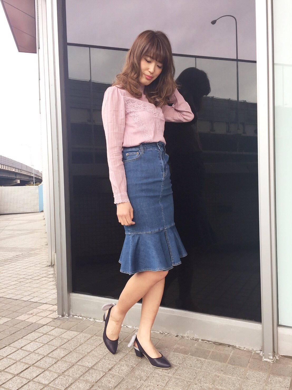 Dazzlin ららぽーと東京ベイ店 Pe Twitter おすすめコーデ レースクラシカルブラウス 5 900 Tax Size S M ミドル丈マーメイドデニムスカート 6 900 Tax Size S M 透け感のあるブラウスと裾のフリルが可愛いデニムスカートで春にぴったりのコーディネート