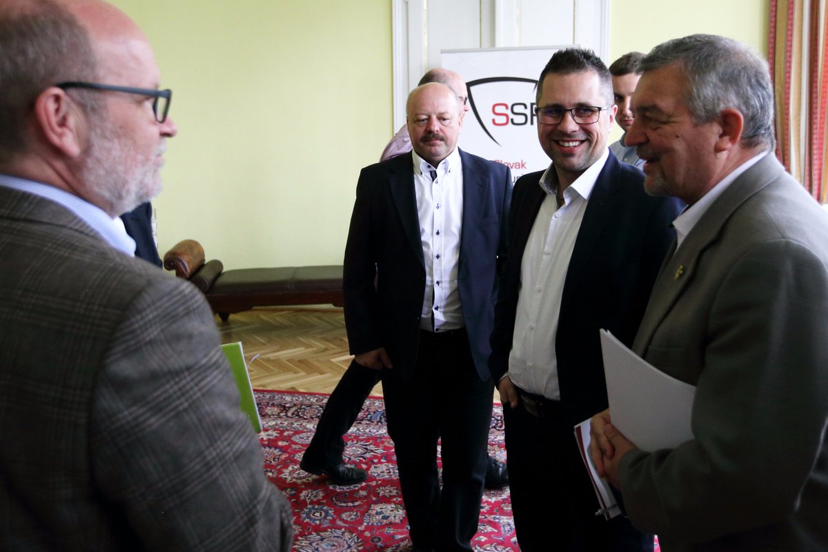 2. ročník konferencie "Spoločne o bezpečnosti a obrane" aj o stave OS SR, extrémizme a kybernetickej bezpečnosti goo.gl/GiUVtp