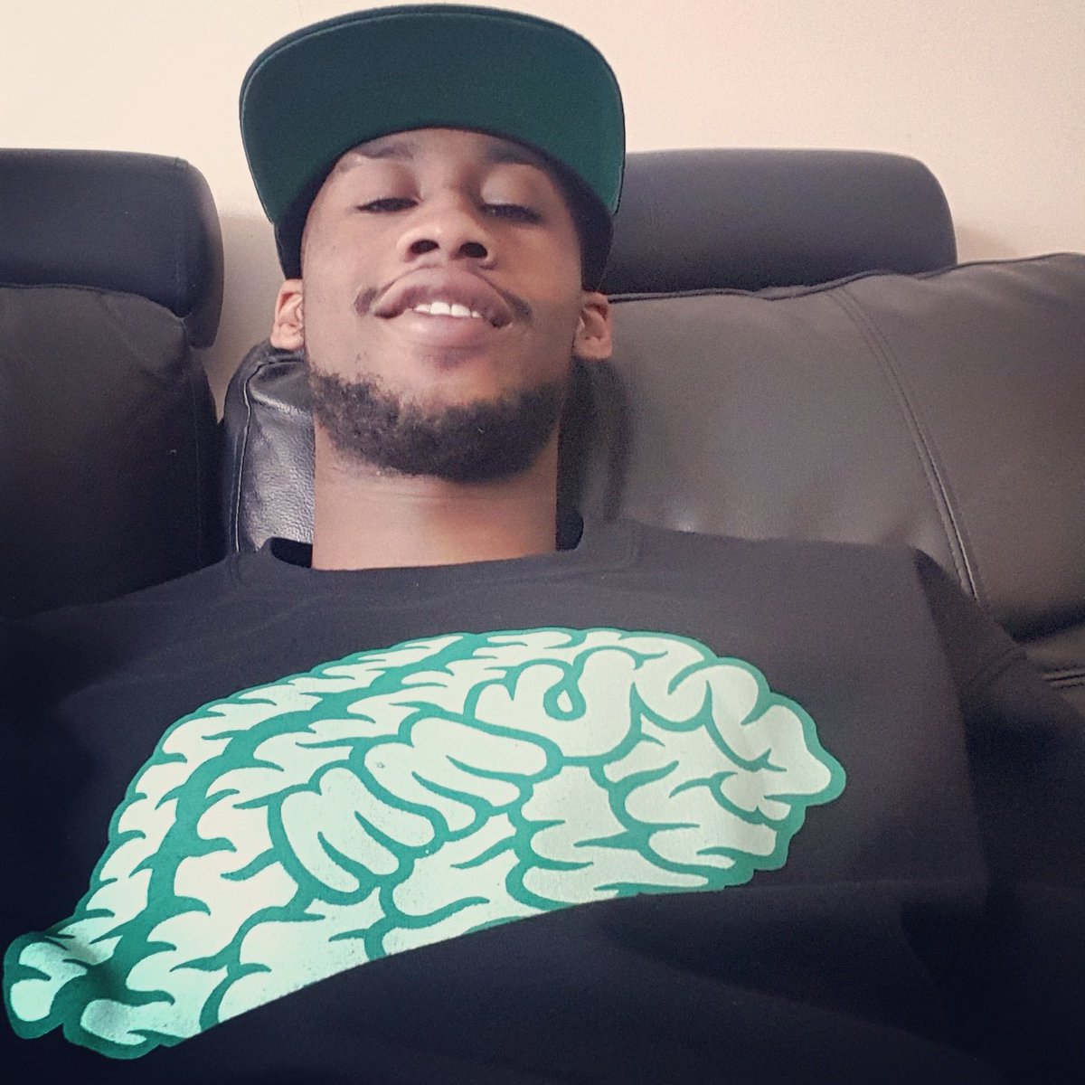 Malone187's tweet photo. #NewProfilePic https://t.co/cO5YWzGX2p
