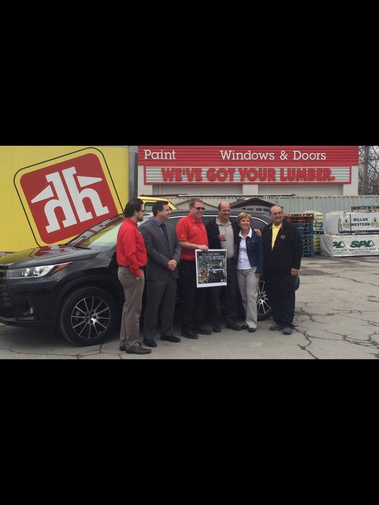 tsmall_31's tweet photo. We had the pleasure of giving away aToyota to a lucky customer today.Congratulations to the Pink's on your new SUV. https://t.co/M1FBlKcBUO