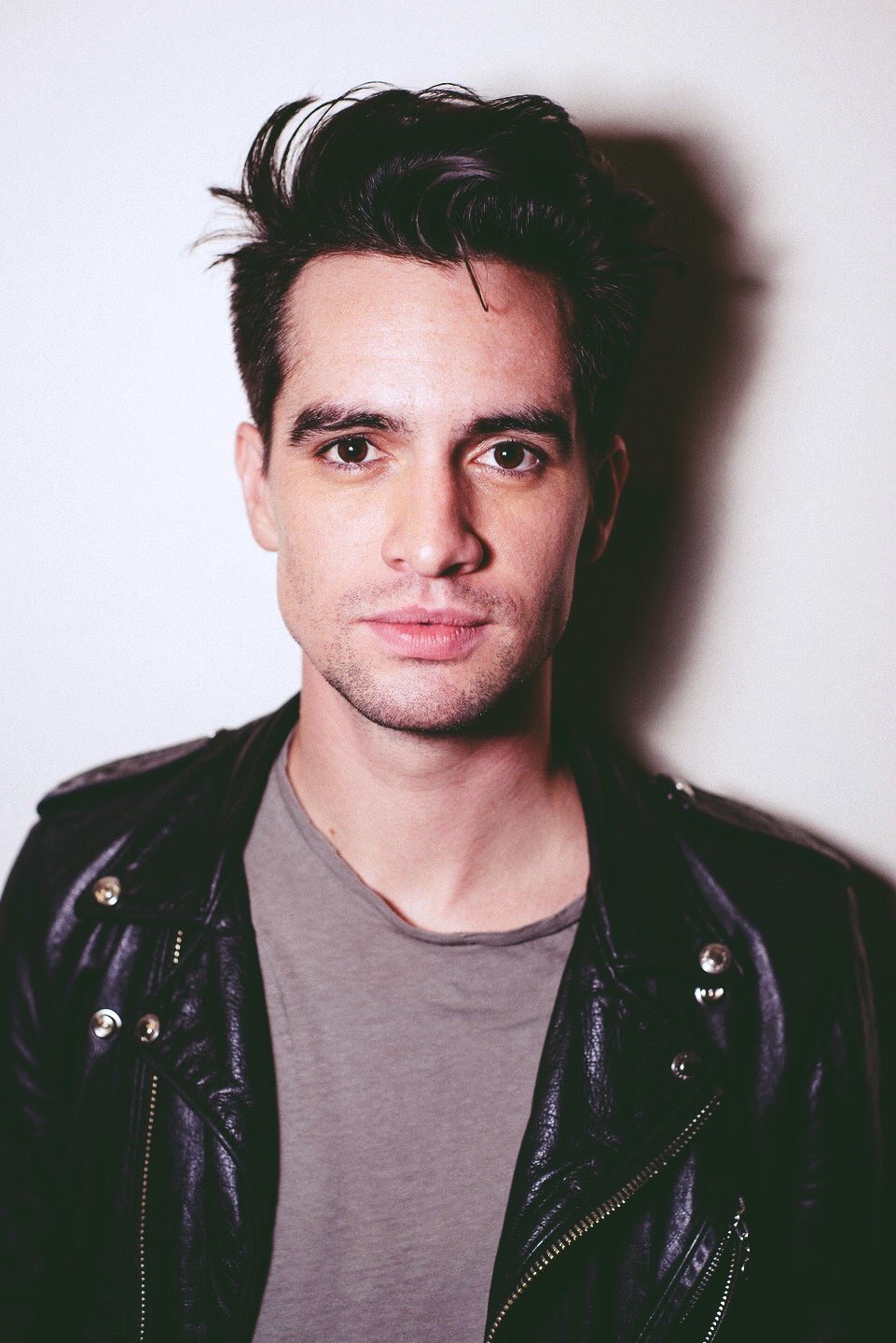 Happy Birthday to Brendon Urie, a big friend of Tyler and Josh! YOU ROCK DUDE!!! 