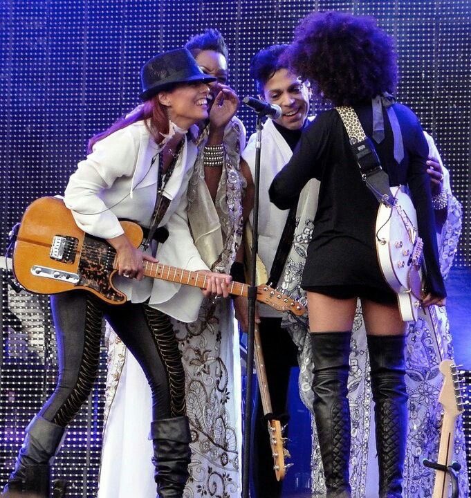 C9N__ikXgAAD5Rm.jpg:large