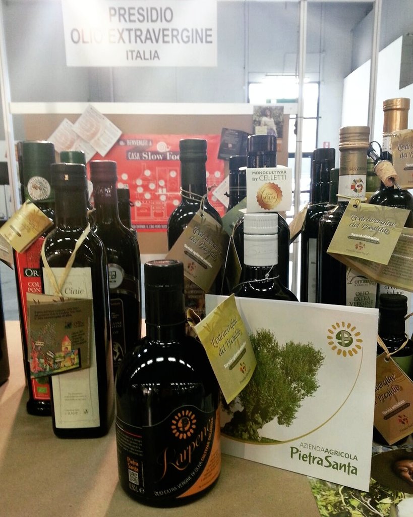 AzPietrasanta's tweet image. Il nostro olio extravergine Karpene al Cibus tra i Presidi Slow Food