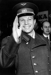 AudaciouzDreams's tweet photo. Meet our first Astronaut Mr.Yuri Gagrin, He was the first human to journey into outer space. https://t.co/G53PbnSe8e 
#Dream2Fly #ADSN https://t.co/Epi78TkHap