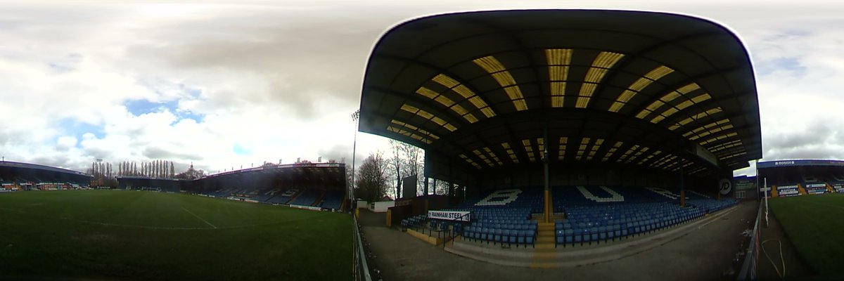 FanZappApp's tweet image. Know where I would prefer to be tomorrow  @ManCity @ManUtd  , Gigg Lane is the place #theshakersvthedale @buryfcofficial