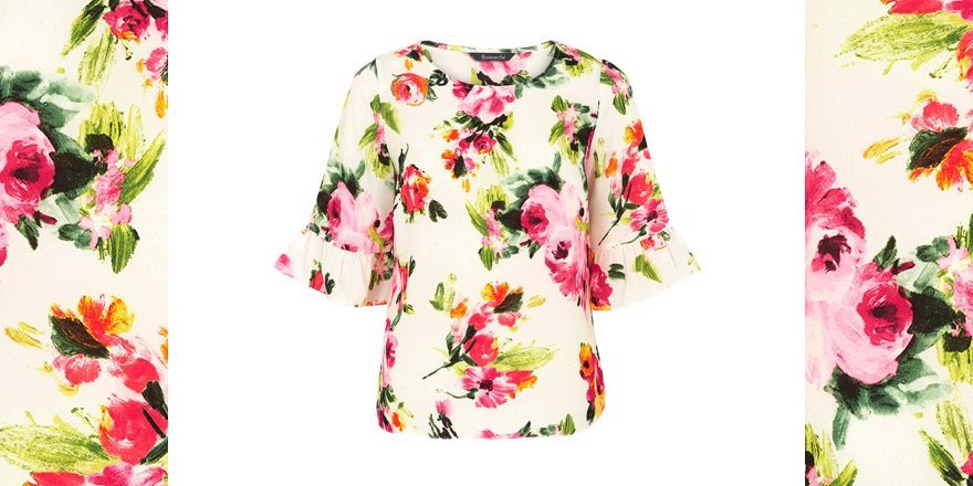 GardenSquareSC's tweet photo. We’re embracing florals for #NationalGardeningWeek and LOVE this floral print top from @bonmarche in the Square! 🌸🌻 #fashion #flowerpower https://t.co/sDEBeafLMG