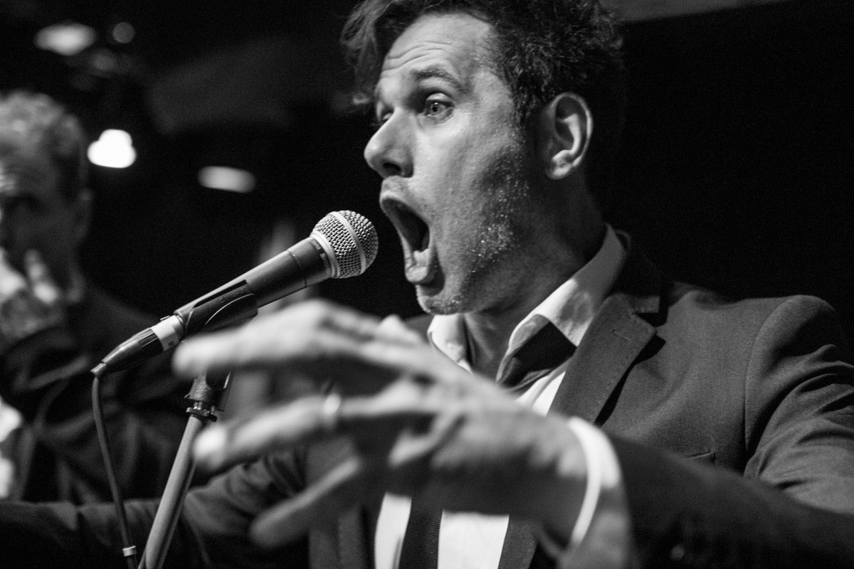 #Webnotte A teatro con "Qualche volta scappano" <a href="/AttilioFontains/">Attilio Fontana</a> e <a href="/PQuartullo/">Pino Quartullo</a> regalano una comica "Perdere l'amore" larep.it/2ooua1M