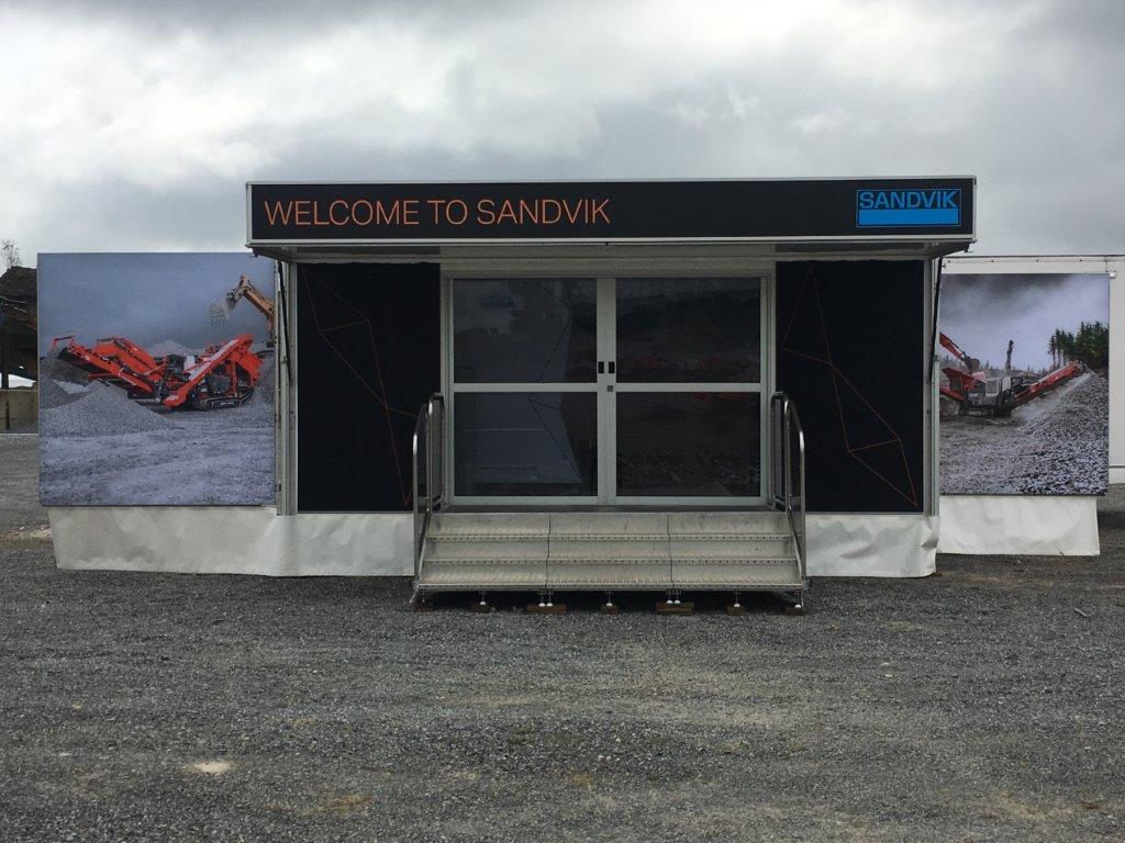 ShowplaceLtd's tweet photo. Our first trailer is all set up and ready to go for @SandvikGroup at CQMS 2017 in a cloudy Ireland. #eventprofs #CQMS2017 #exhibitiontrailer https://t.co/ZTF83oQCJg