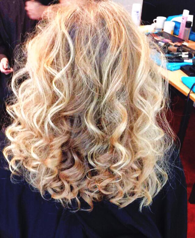 XADAAA's tweet image. #styledbyXADA #XADA #hairbyXADA #curlsforthegirls #curls #blondehair #muaxada