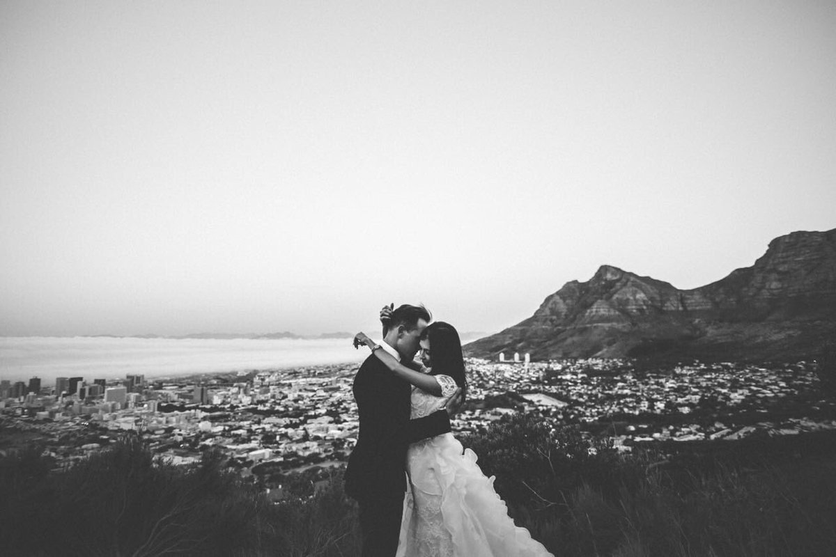 Sarah McLachlan tweet media