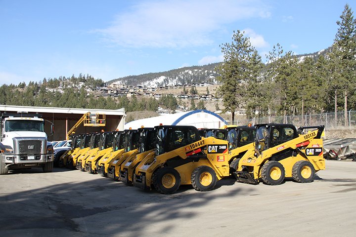 catrents's tweet photo. A cold winter behind us, Global Roadway Maintenance Inc brought these skid steer's home https://t.co/yVpZnwGCV7