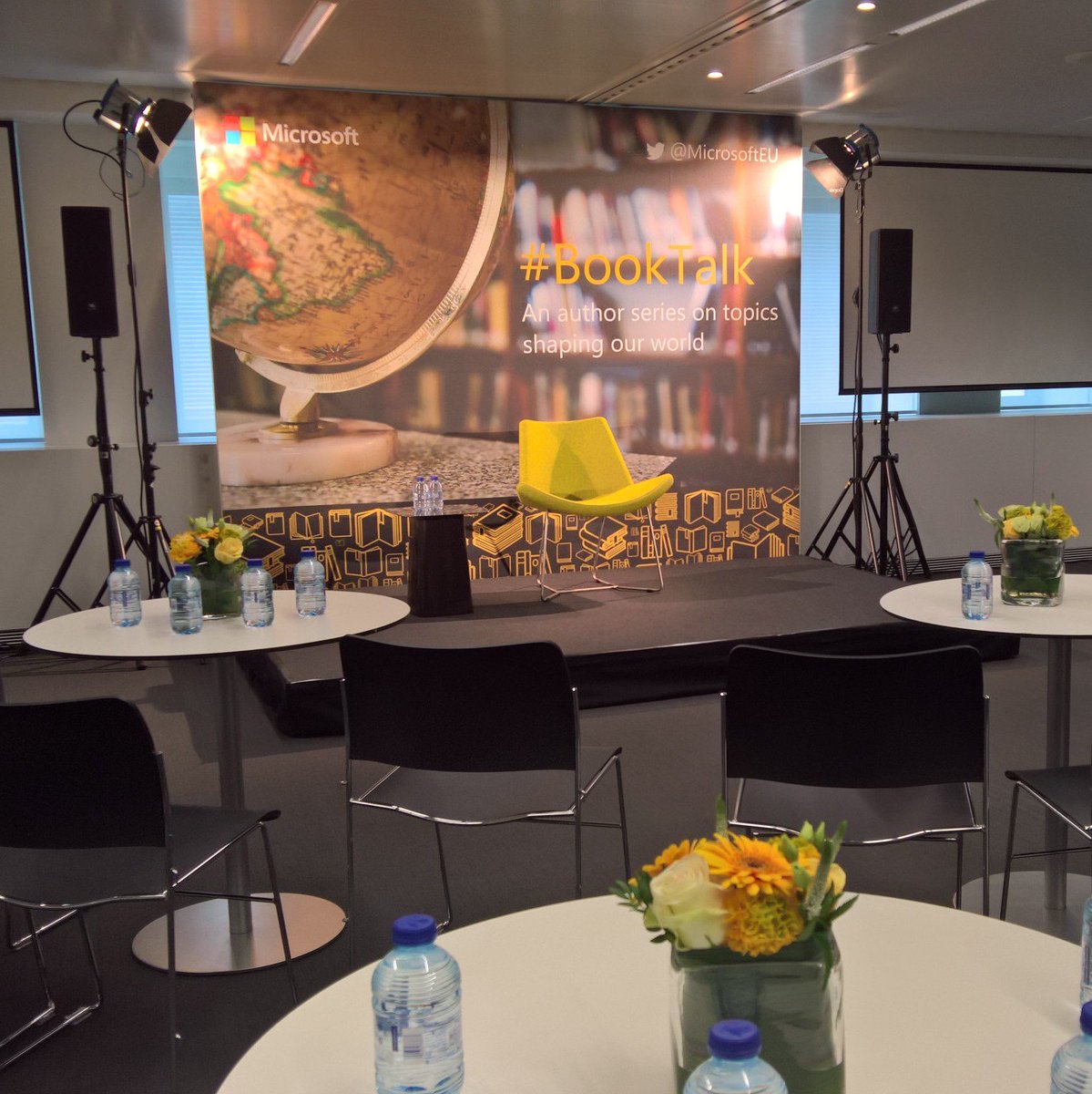 acalbeaza's tweet photo. All set for our first #BookTalk! Today @keefstuart tells us the story of #MadeOfBlocks @MicrosoftEU https://t.co/Uf046d4IWp