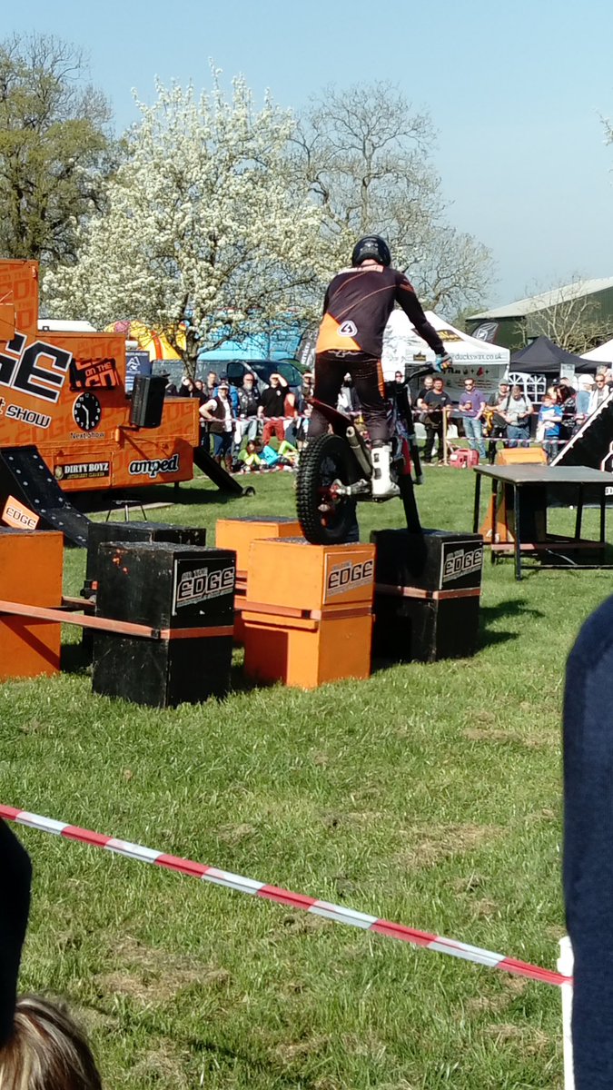 Neil Hampson tweet media