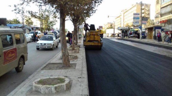 Inthepeninsula's tweet photo. "Tyrant" #Assad is paving the roads in liberated #Aleppo #Syria now. "The last road in #Aleppo was just paved over". 😂😂 https://t.co/wducGt7wf6