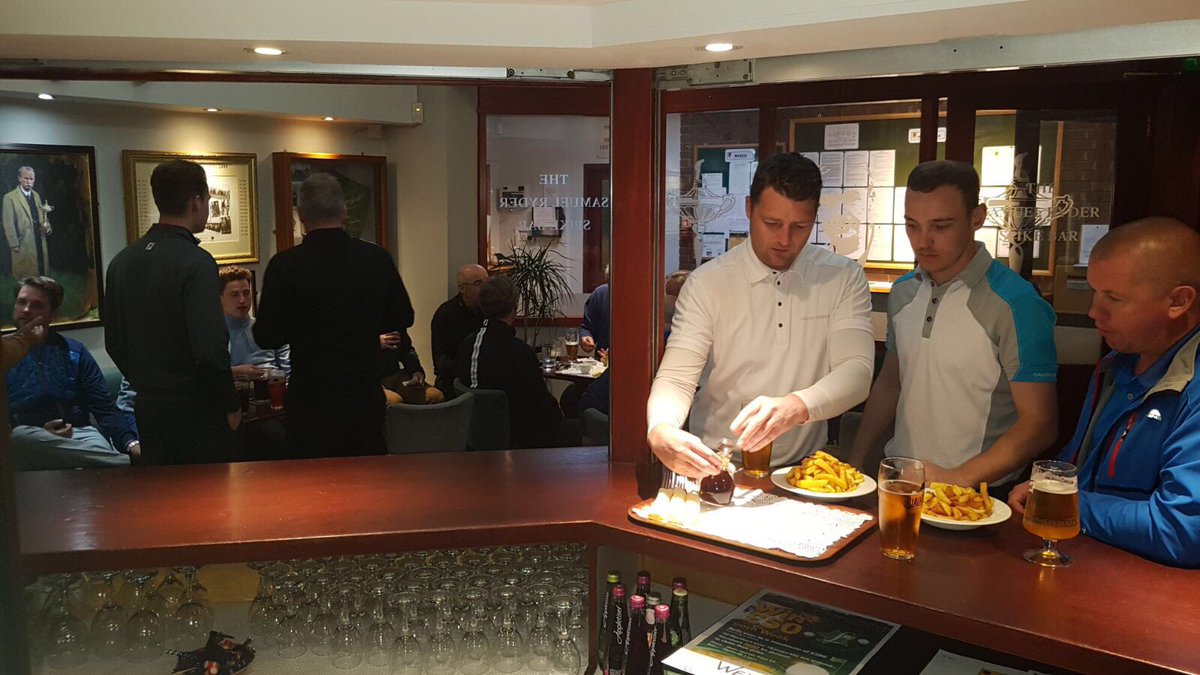GolfStratford's tweet photo. Great support at our Members Weekly Club Draw Night + a hole in one by Colin Brice! #membership #clublife #holeinone #drawnight https://t.co/XdcNbbGQ92