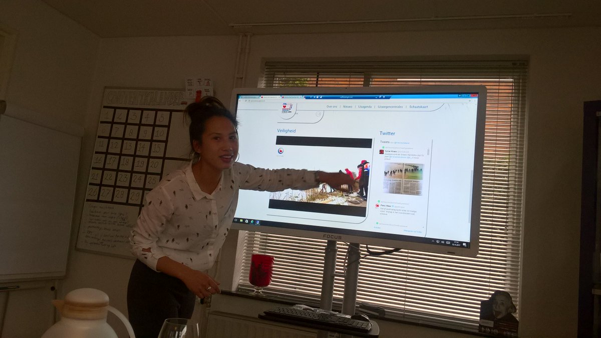 VanEgters's tweet photo. Vanmiddag vergadering bestuur @FriescheIJsbond Eerste versie van onze prachtige nieuwe website gepresenteerd door @CamerikVoortman https://t.co/ub02t6QVRp