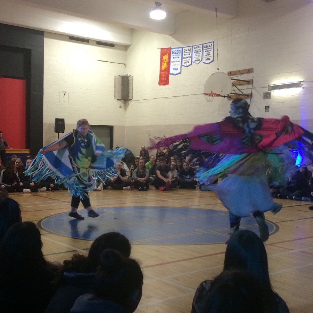 Cindyannfinn's tweet photo. Fancy shawl dancing @lpbsb aboriginal day #lbpsbssd https://t.co/69RbY5Witp