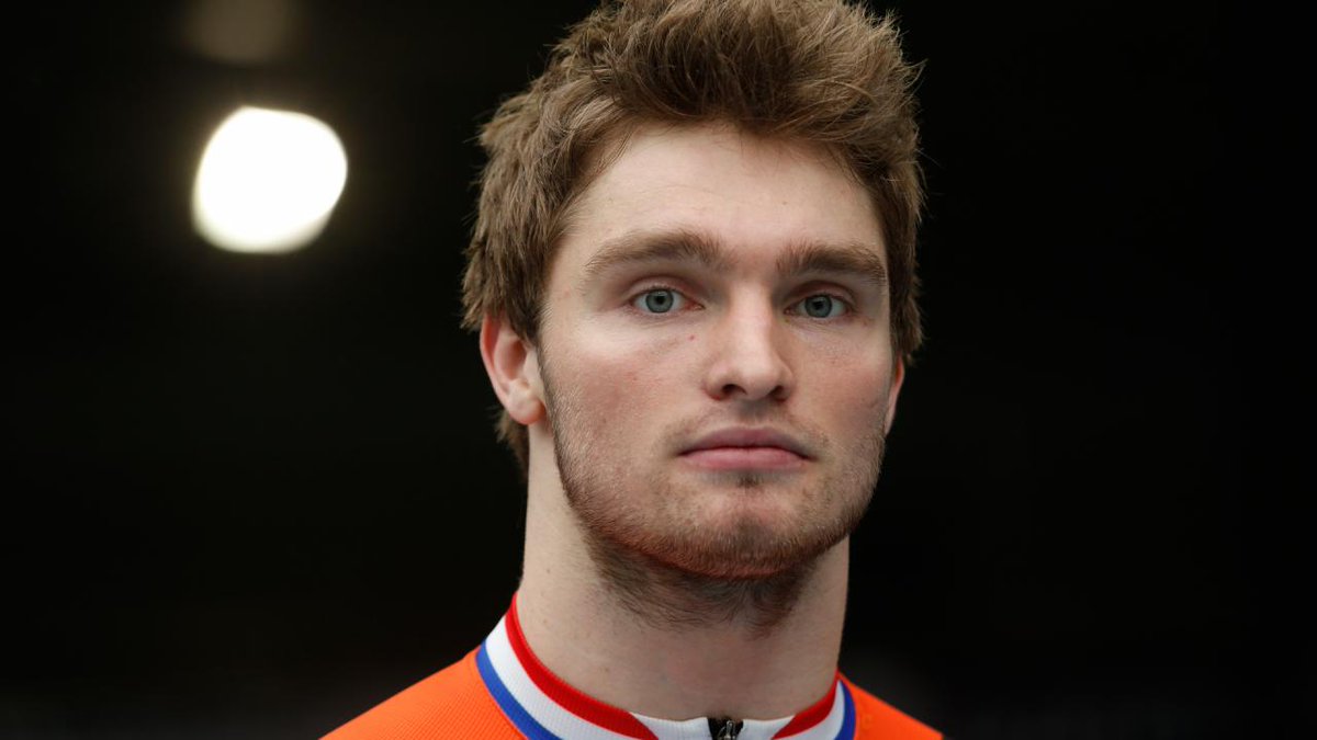 artvdeadelaar Buchli mag niet starten op de keirin. Hoe is dit mogelijk?? Winnaar WB Mexico - Zilver OS Rio - Wat moet je dan nog meer doen?