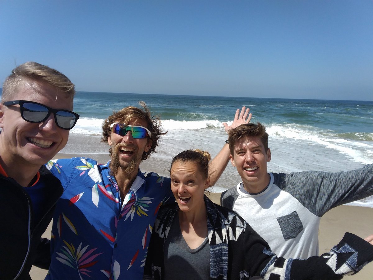 MADE IT TO THE PACIFIC!!! We take relaxing before racing very seriously 🌊🏖️🌊 #btchp