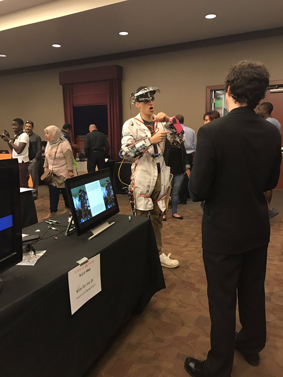 FSUConference's tweet image. We&apos;re celebrating students innovating with technology at @floridastate&apos;s @FSUDIGITECH! The live performances and exhibits are amazing!