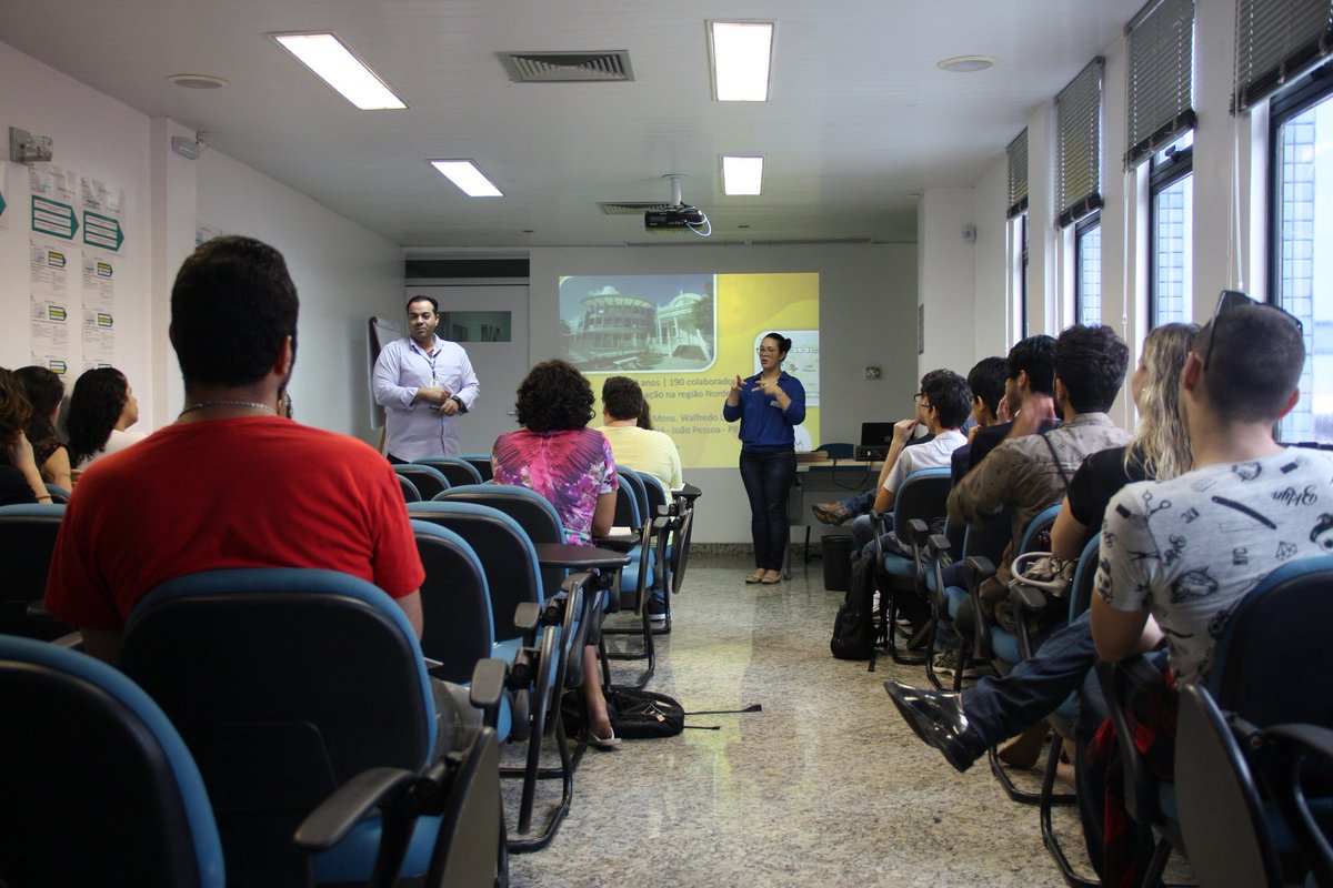 graficajb's tweet photo. Ontem rolou um bate-papo sobre fechamento de arquivos e escala de cores com alunos de Design Gráfico
https://t.co/oGrmEvfmEX https://t.co/5mWKbBl2H2