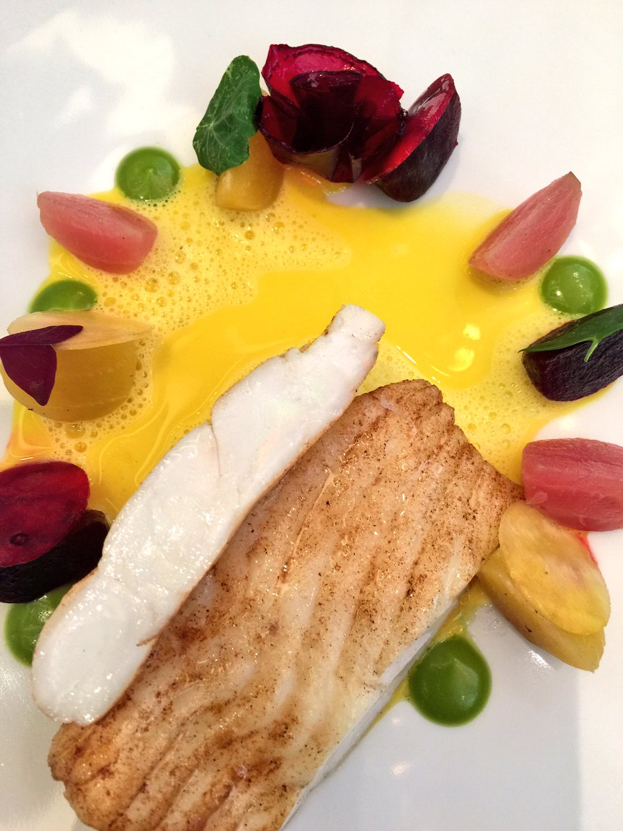 EllaLister's tweet photo. Exquisite food at La Dame de Pic @FSTenTrinity and excellent (relatively) reasonable wine list. #three5*mealsin26hours #lovemyjob https://t.co/cCbHzeivMZ