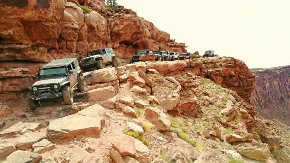 Crown Automotive tweet media