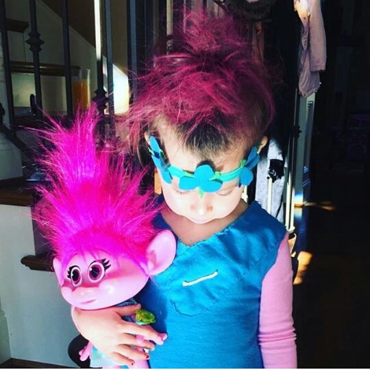 New pictures of Bliss who has grown up a lot!