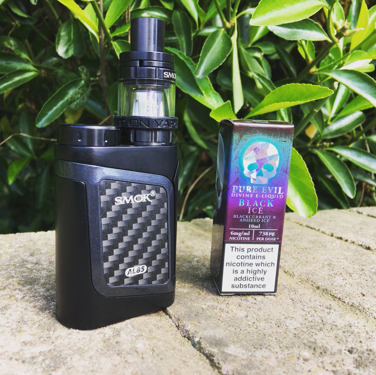 evilvapors's tweet photo. #newproducts #vapefam 😈 @SMOKTECHNOLOGY AL85 delivers an impressive 85W #cloudchasing #goals https://t.co/XOqE7RTE3T