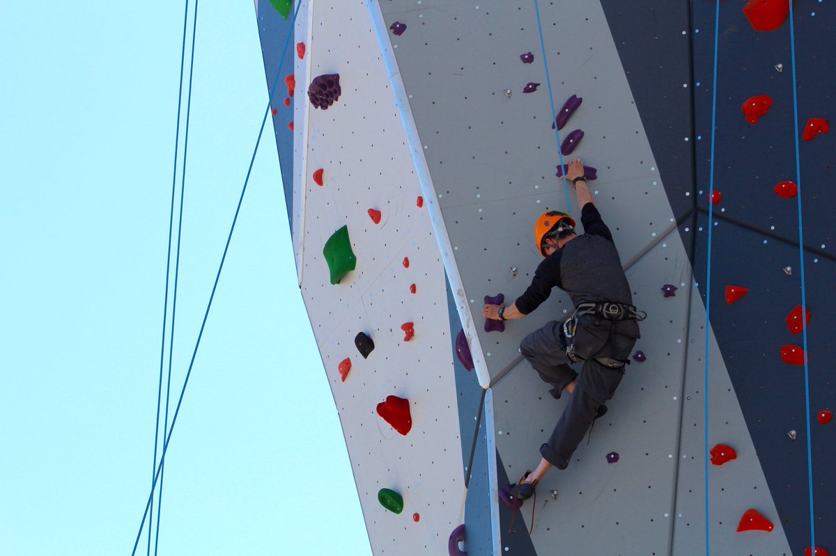 The #MDPwall and #SkatingRibbon open at 11:00 today! See ya outside ! ☀