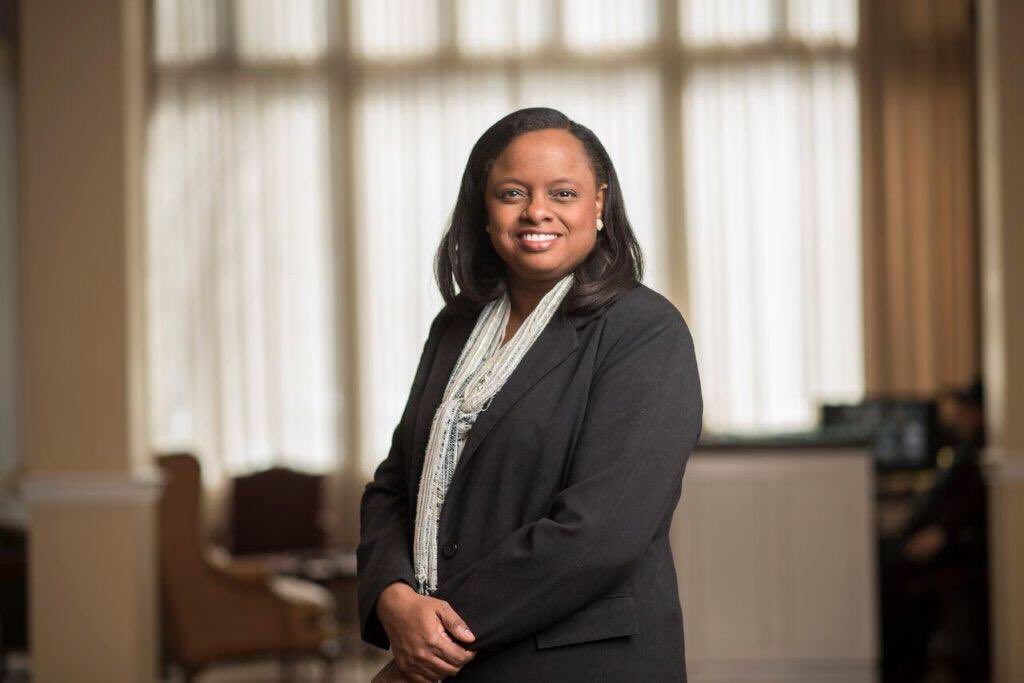dcylp's tweet photo. Huge news! Our keynote speaker for ALHSLF 2017 will be Liz Huntley! Author of More Than A Bird. Website: https://t.co/WKhLkRU0dw #alhslf https://t.co/eSIcWr8EjW