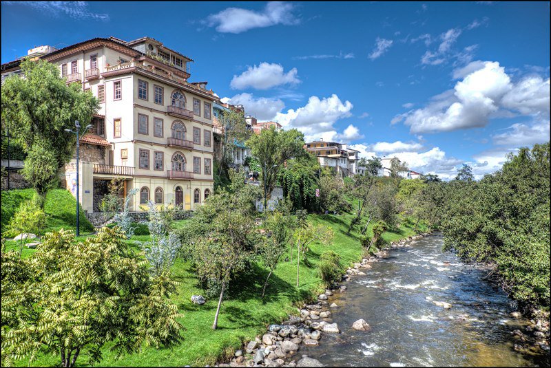 MashiRafael's tweet photo. Un saludo cariñoso a Cuenca por sus 460 años de Fundación. Tierra de gente comprometida con su Patria, pueblo valiente que... https://t.co/iWk649Z8IF