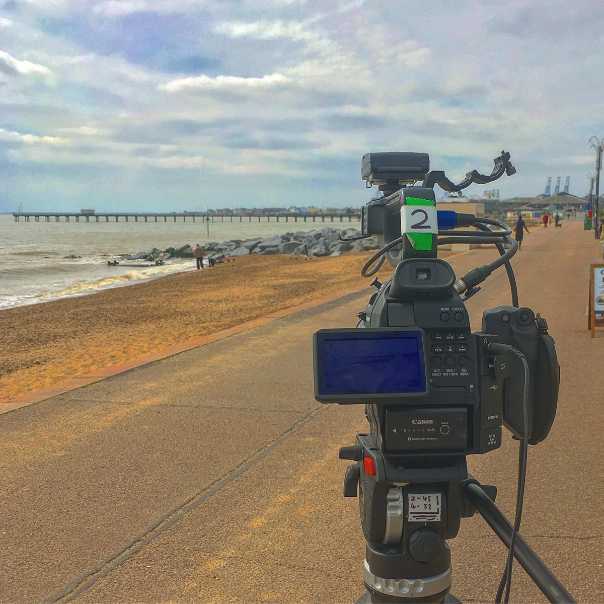 zion_creative's tweet photo. Vox pops by the seaside this afternoon #seaside #icecream #c100 https://t.co/evsxnhZhes